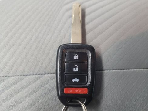 Used 2016 Honda Accord LX image 32