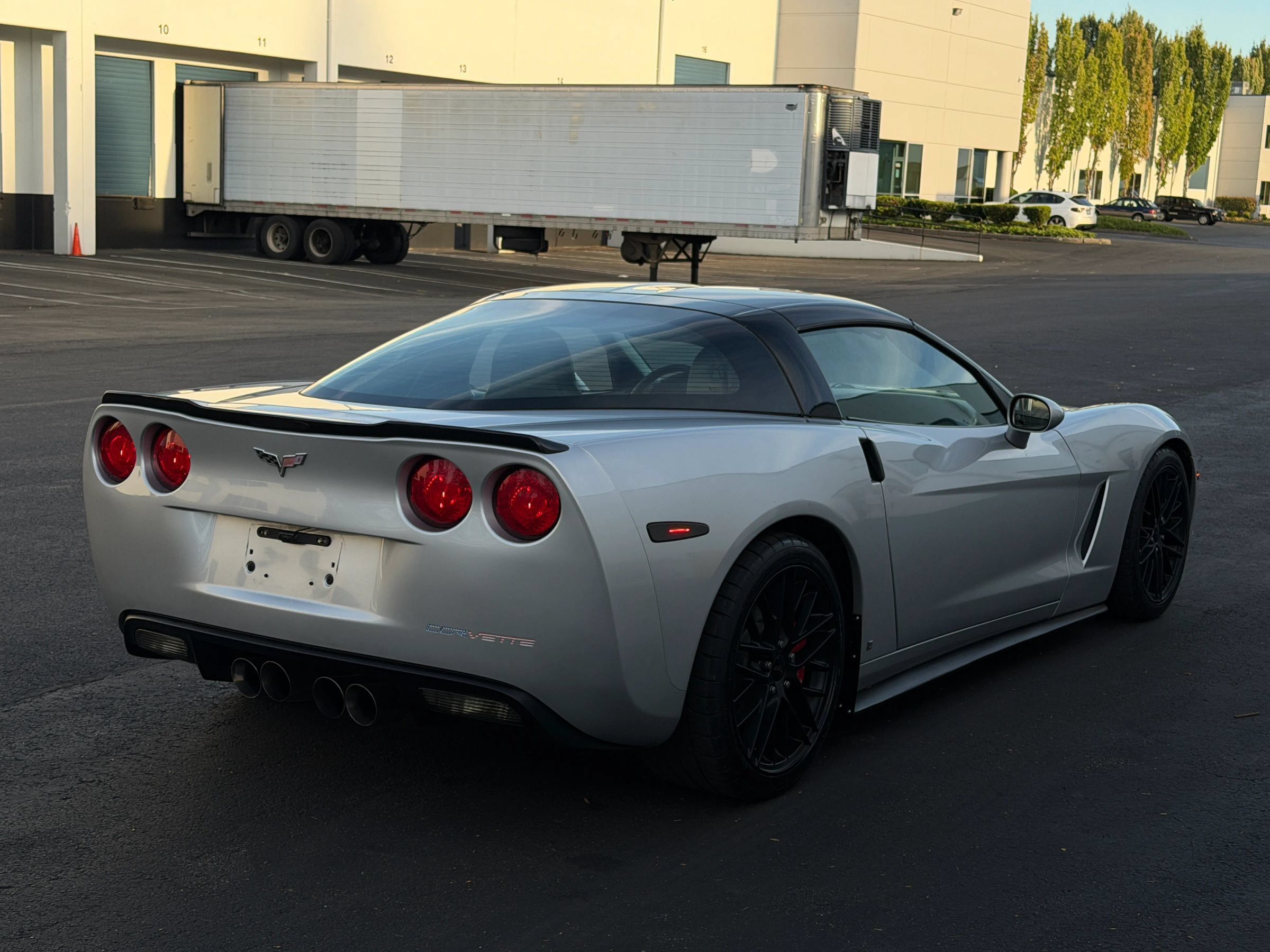 Used 2009 Chevrolet Corvette Coupe w/ Preferred Equipment Group RWD image 4