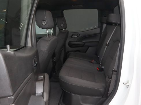 Used 2024 GMC Canyon Elevation w/ Convenience Package AWD/4WD image 8