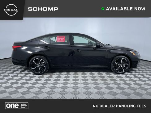 Used 2025 Nissan Altima 2.5 SR AWD/4WD image 1