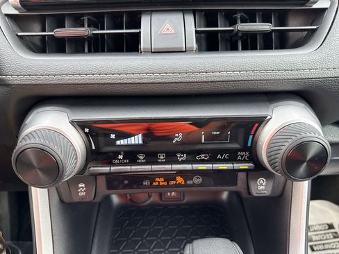 Certified 2025 Toyota RAV4 LE FWD image 16