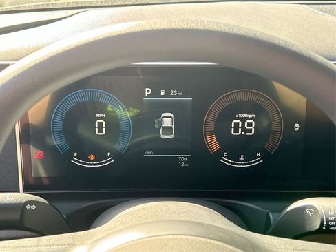 Used 2025 Hyundai Santa Cruz SEL image 12