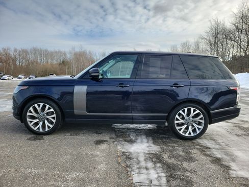Used 2020 Land Rover Range Rover HSE image 2