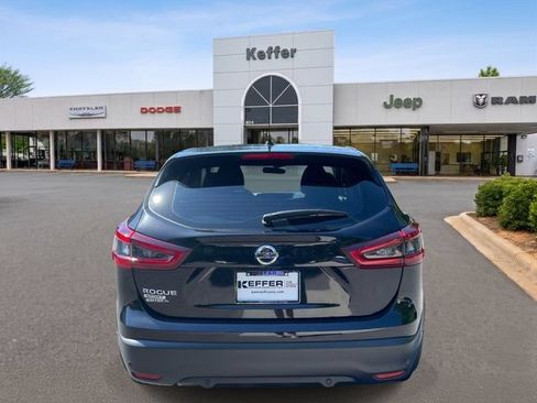 Used 2020 Nissan Rogue Sport S FWD image 5