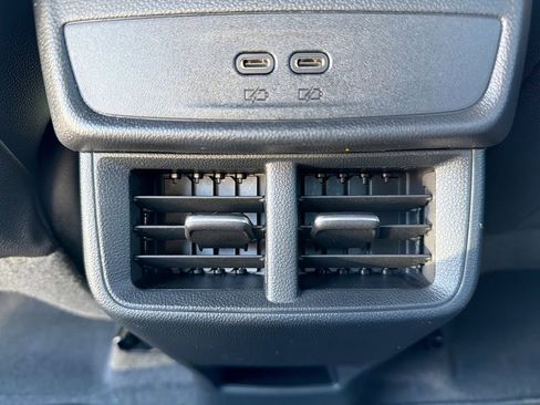 New 2026 Chevrolet Equinox LT image 36