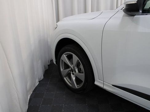 New 2025 Audi Q5 Premium Plus image 21