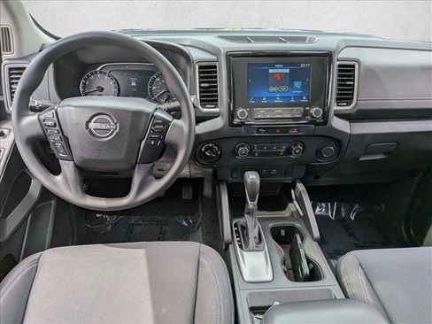 Used 2024 Nissan Frontier SV w/ Technology Package AWD/4WD image 17