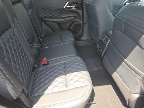 New 2026 Nissan Rogue Platinum AWD/4WD image 21