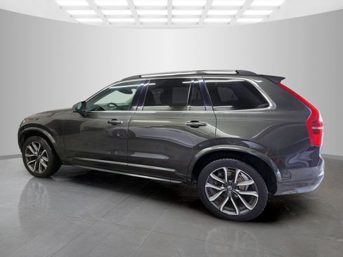 Used 2018 Volvo XC90 T6 Momentum image 4