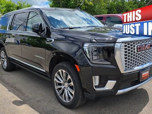 Used 2021 GMC Yukon XL Denali w/ Denali Premium Package AWD/4WD image 1