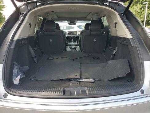 Certified 2024 Acura MDX FWD w/ Technology Package image 9