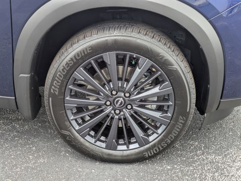 New 2026 Nissan Pathfinder SL AWD/4WD image 11
