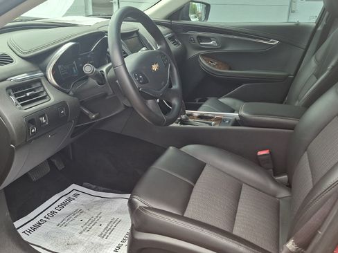 Used 2014 Chevrolet Impala LT FWD image 9