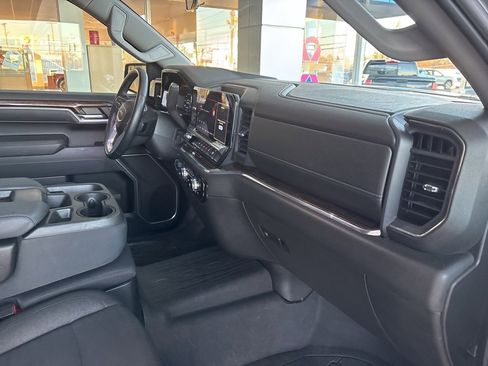 Used 2023 GMC Sierra 1500 Elevation image 31