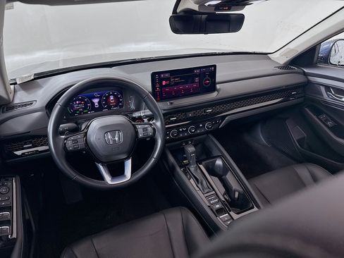 Used 2024 Honda Accord Touring image 22