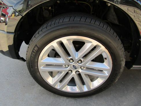 Used 2015 Ford Expedition Platinum image 7