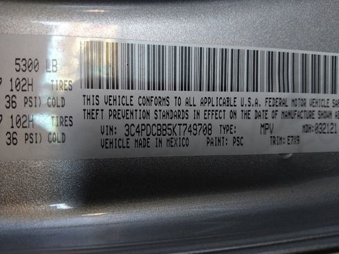 Used 2019 Dodge Journey SE w/ Premium Group image 33