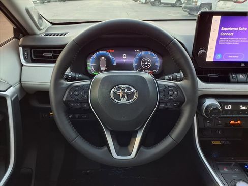 Used 2024 Toyota RAV4 Limited image 15