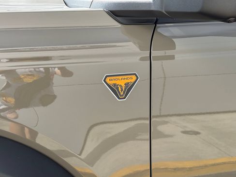 New 2026 Ford Bronco Badlands AWD/4WD image 8
