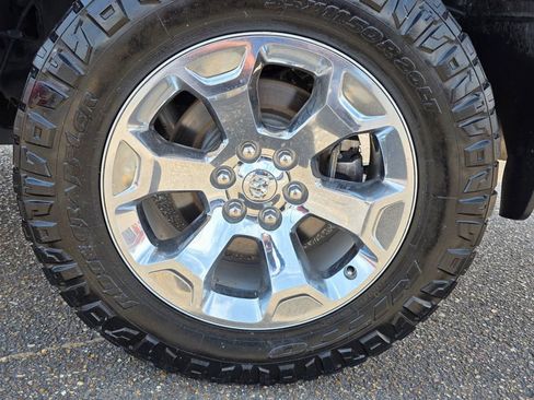 Used 2019 RAM 1500 Big Horn AWD/4WD image 9