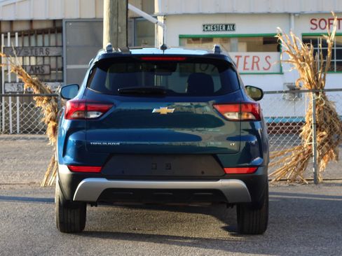 Used 2021 Chevrolet TrailBlazer LT w/ Convenience Package image 7