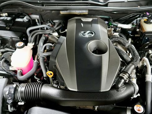 Used 2018 Lexus IS 300 w/ Comfort Package image 13