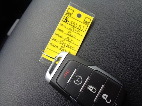 Used 2021 RAM 1500 Big Horn image 24