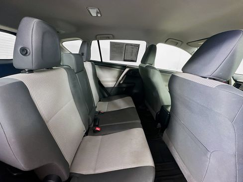 Used 2015 Toyota RAV4 LE AWD/4WD image 24