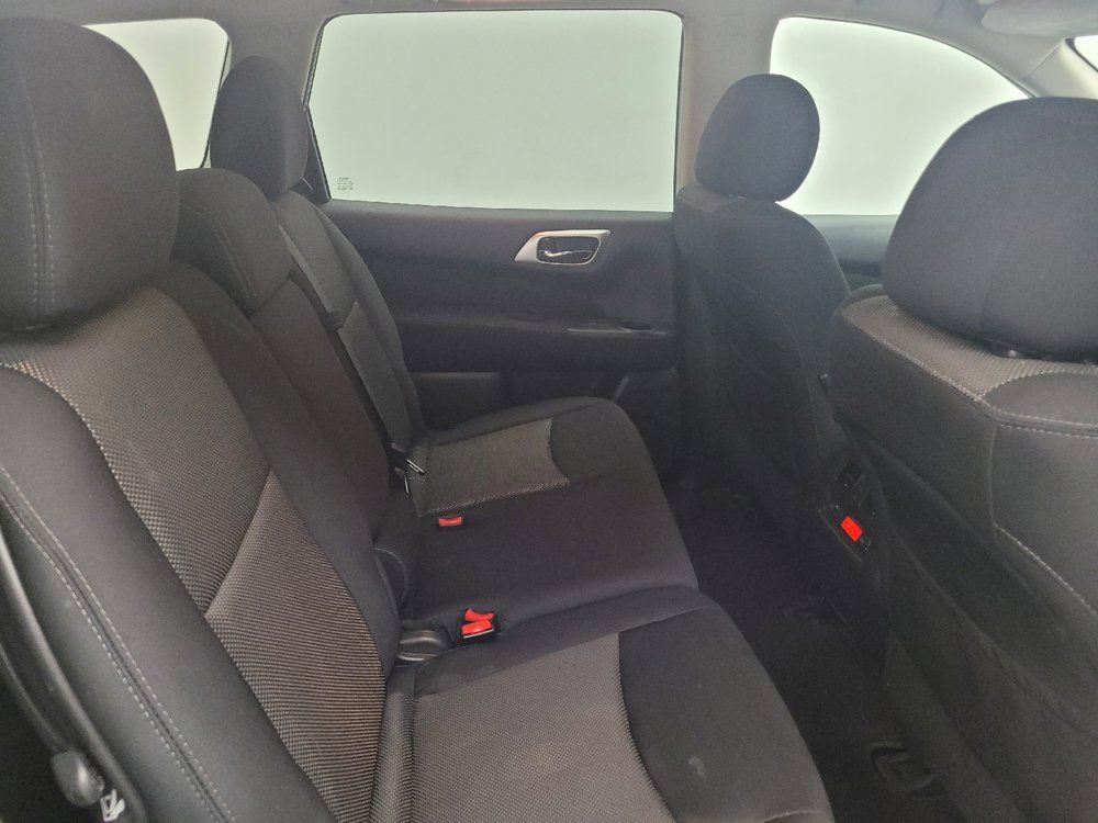 Used 2017 Nissan Pathfinder SV AWD/4WD image 19