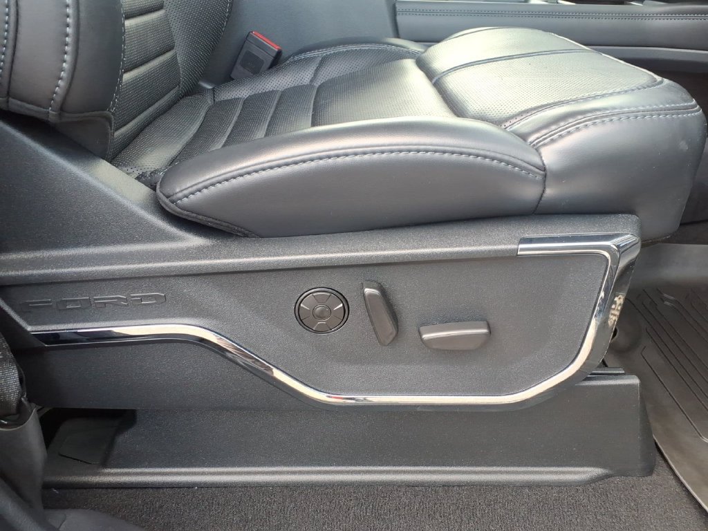 Used 2025 Ford F250 Platinum AWD/4WD image 13