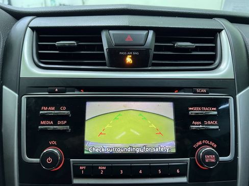 Used 2016 Nissan Altima 2.5 SR FWD image 16