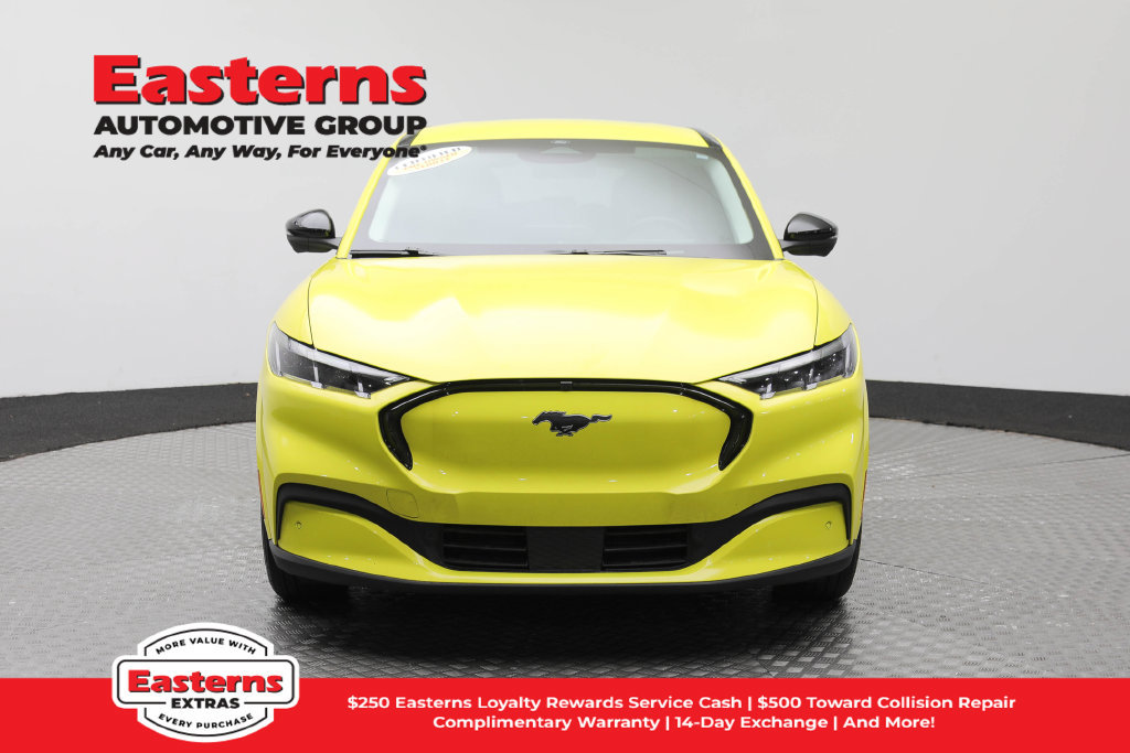 Used 2025 Ford Mustang Mach-E Premium AWD/4WD image 3