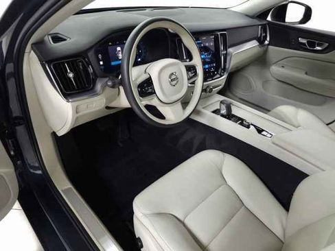 Used 2023 Volvo S60 B5 Core w/ Climate Package image 17