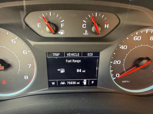 Used 2023 Chevrolet Traverse LT FWD image 16