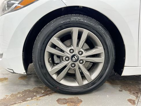 Used 2018 Hyundai Elantra SEL w/ Cargo Package image 26