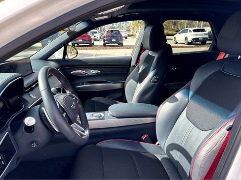 Used 2023 Genesis GV70 2.5T w/ Sport Prestige Package image 23