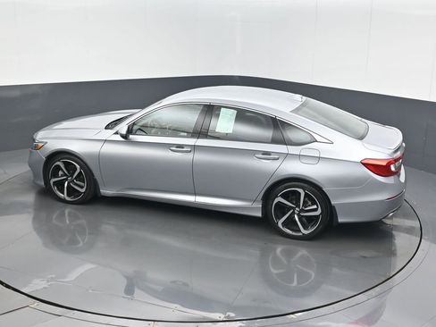 Certified 2018 Honda Accord Sport image 15