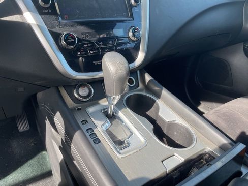 Used 2017 Nissan Murano S image 27