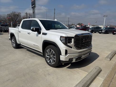 Used 2023 GMC Sierra 1500 Denali w/ Denali Reserve Package image 2
