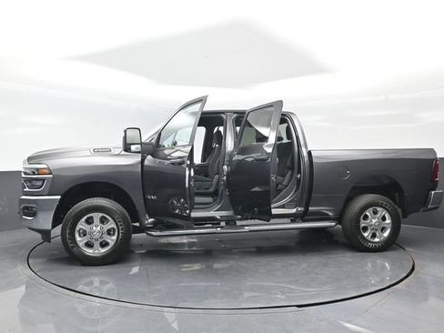 Used 2025 RAM 2500 Big Horn AWD/4WD image 26