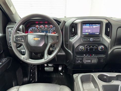 Used 2021 Chevrolet Silverado 2500 W/T w/ WT Convenience Package AWD/4WD image 16