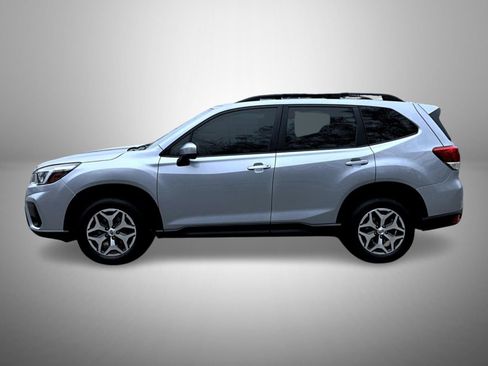 Used 2021 Subaru Forester Premium image 8