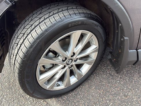 Used 2018 Toyota RAV4 Limited image 7