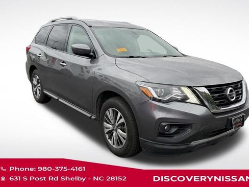 Used 2020 Nissan Pathfinder SV AWD/4WD image 2