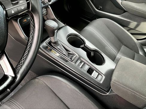 Used 2024 Honda Civic Sport image 16
