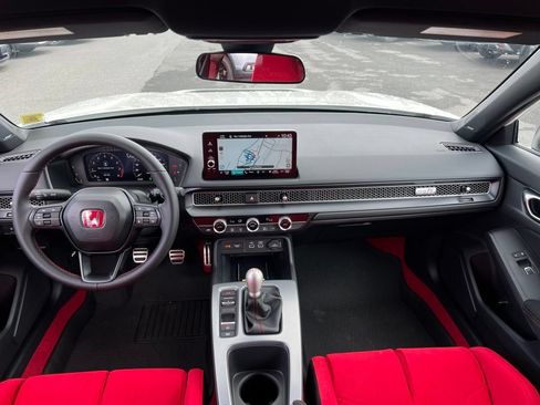 Used 2025 Honda Civic Type R image 19