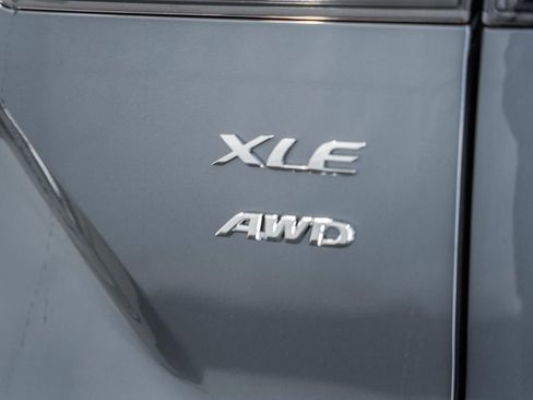 New 2026 Toyota Corolla Cross XLE image 8