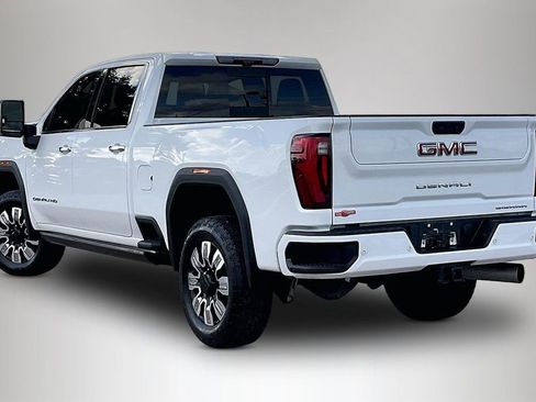Used 2025 GMC Sierra 2500 Denali w/ Denali Reserve Package AWD/4WD image 4