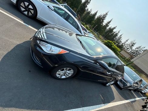 Used 2013 Hyundai Sonata GLS w/ Popular Equipment Pkg FWD image 2