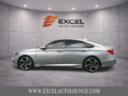 Used 2019 Honda Accord Sport image 3